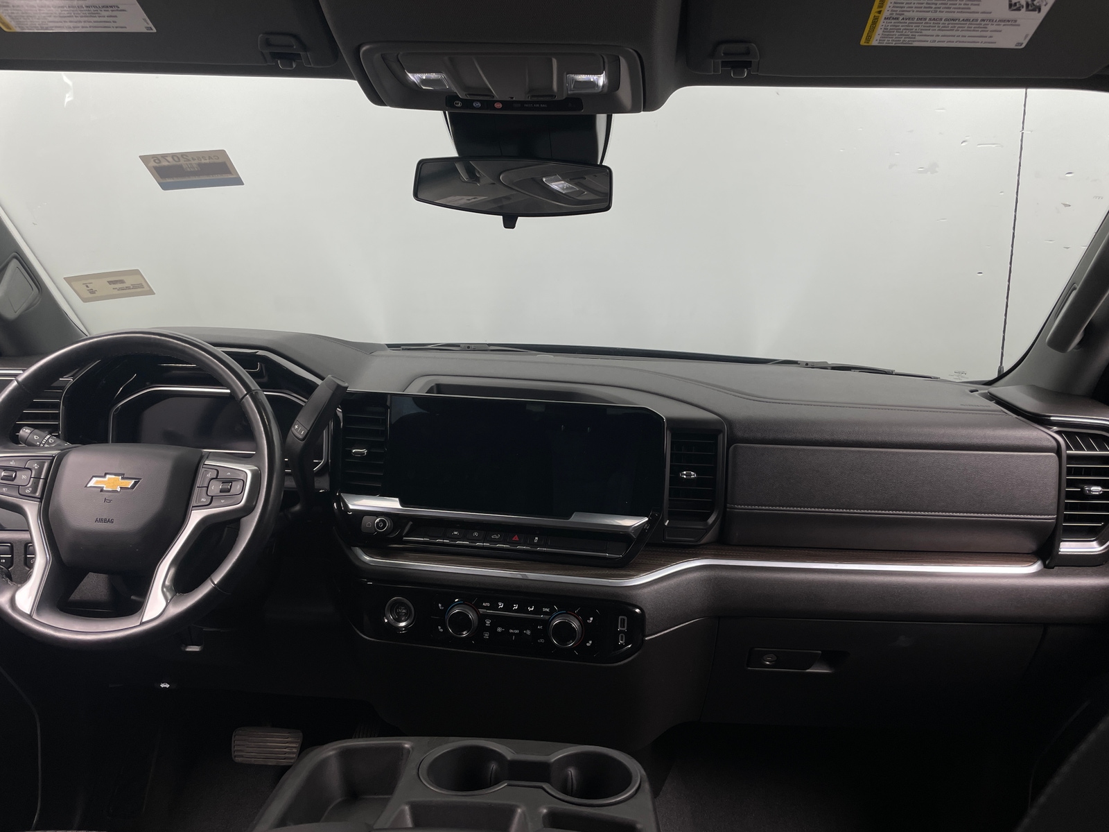 Thumbnail: 2022 Chevrolet Silverado 1500 - 3