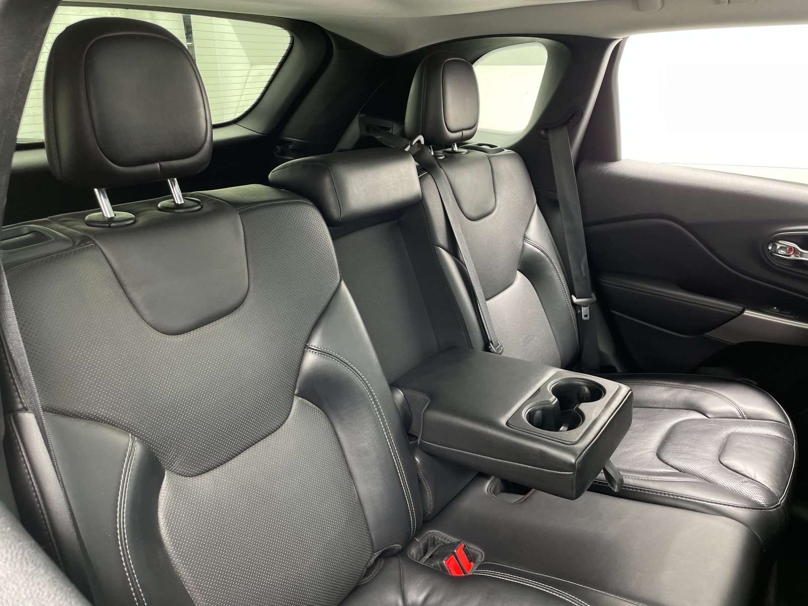 Thumbnail: 2021 Jeep Cherokee - 5