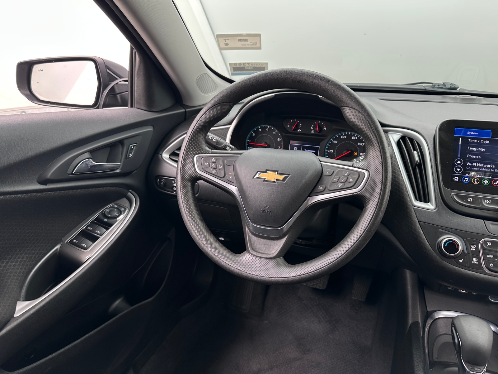 Thumbnail: 2023 Chevrolet Malibu - 5