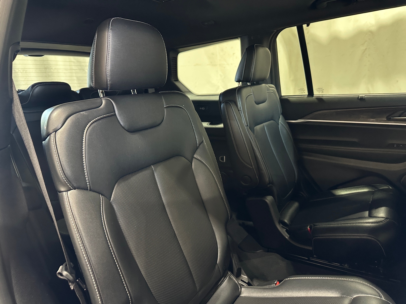Thumbnail: 2024 Jeep Grand Cherokee L - 5