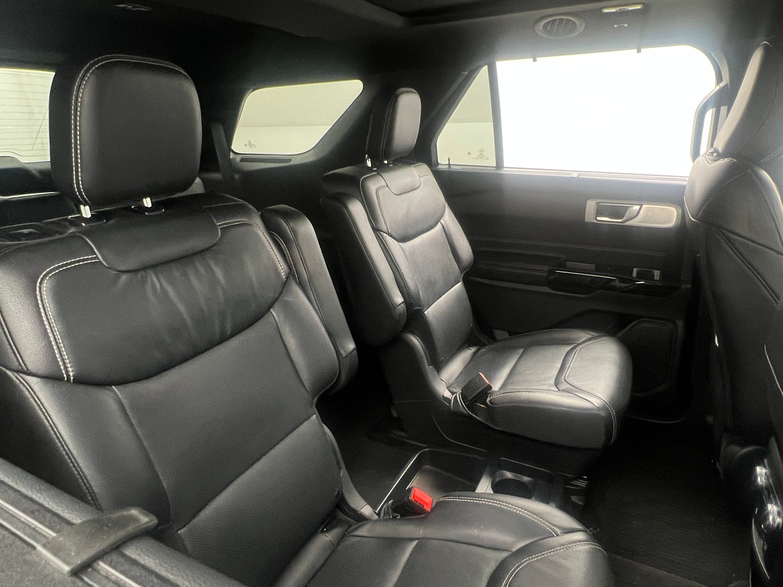 Thumbnail: 2021 Ford Explorer - 5