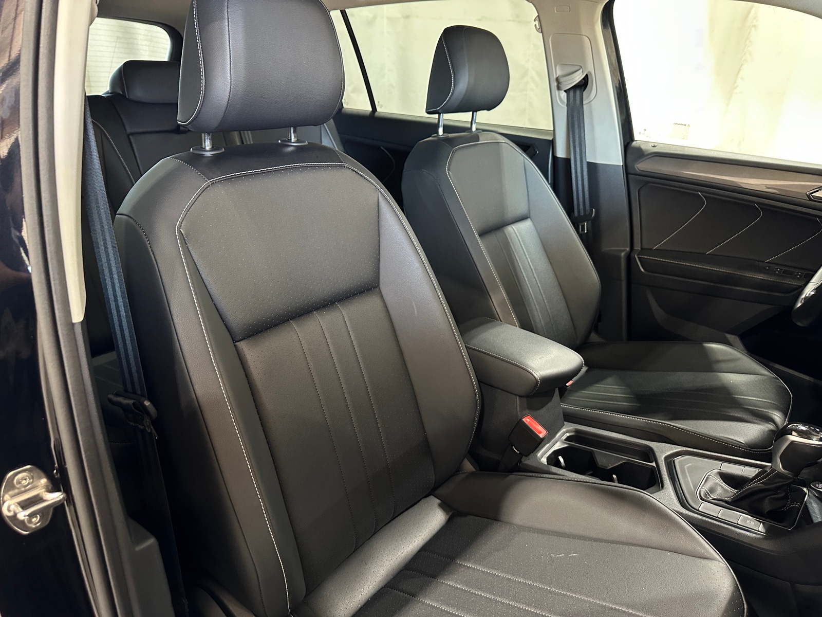 Thumbnail: 2024 Volkswagen Tiguan - 2