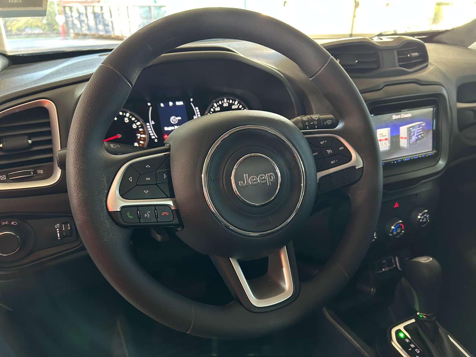 Thumbnail: 2020 Jeep Renegade - 5