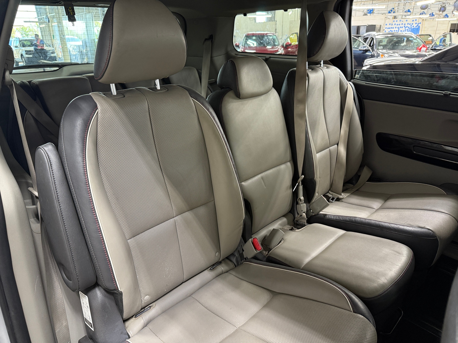 Thumbnail: 2016 Kia Sedona - 5