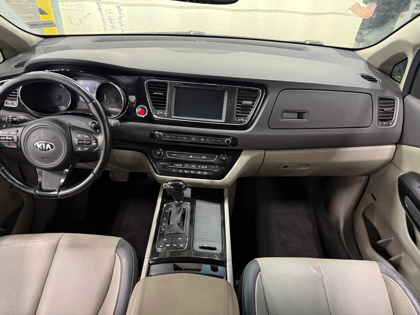 Thumbnail: 2016 Kia Sedona - 2