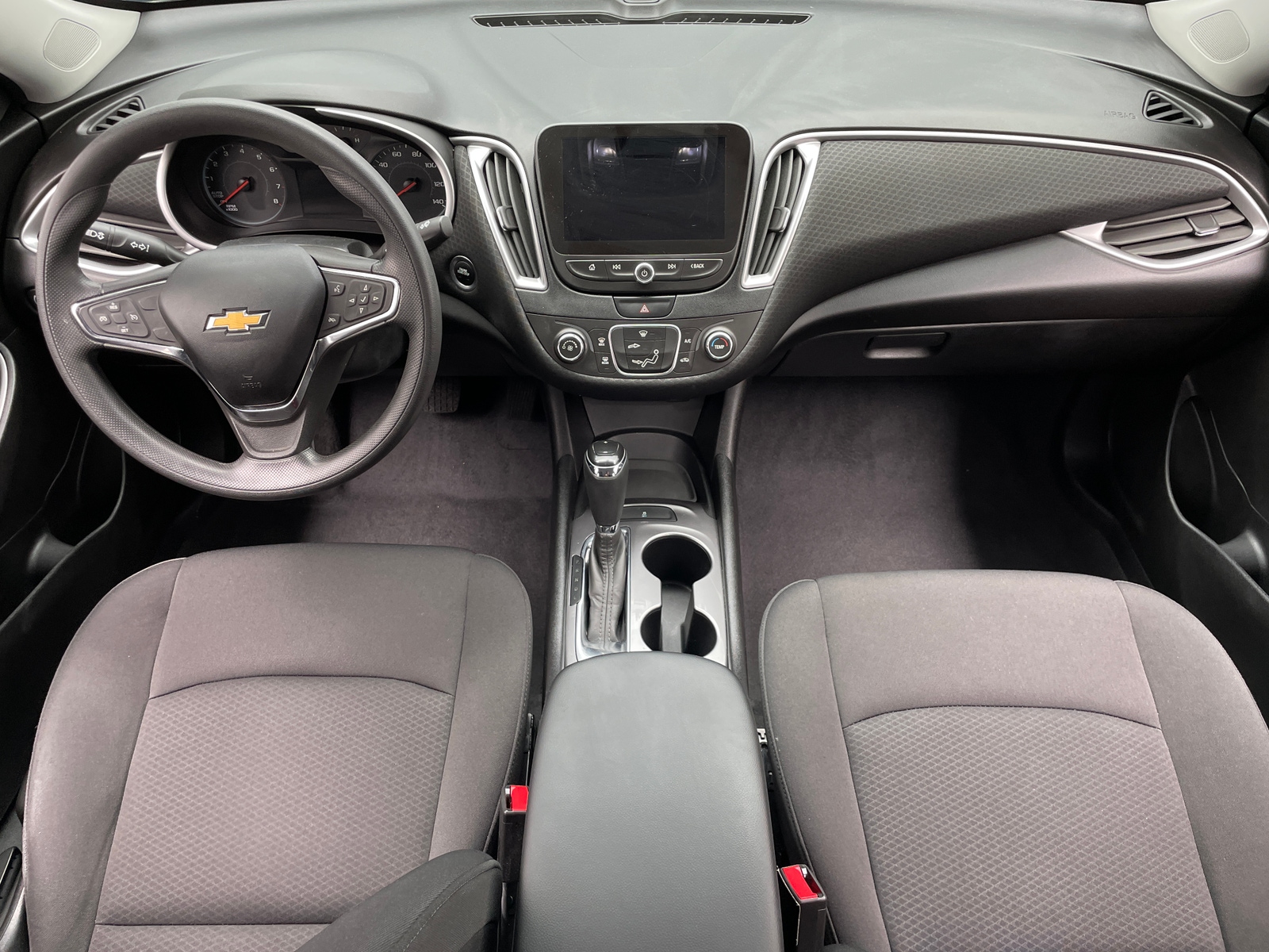 Thumbnail: 2019 Chevrolet Malibu - 3