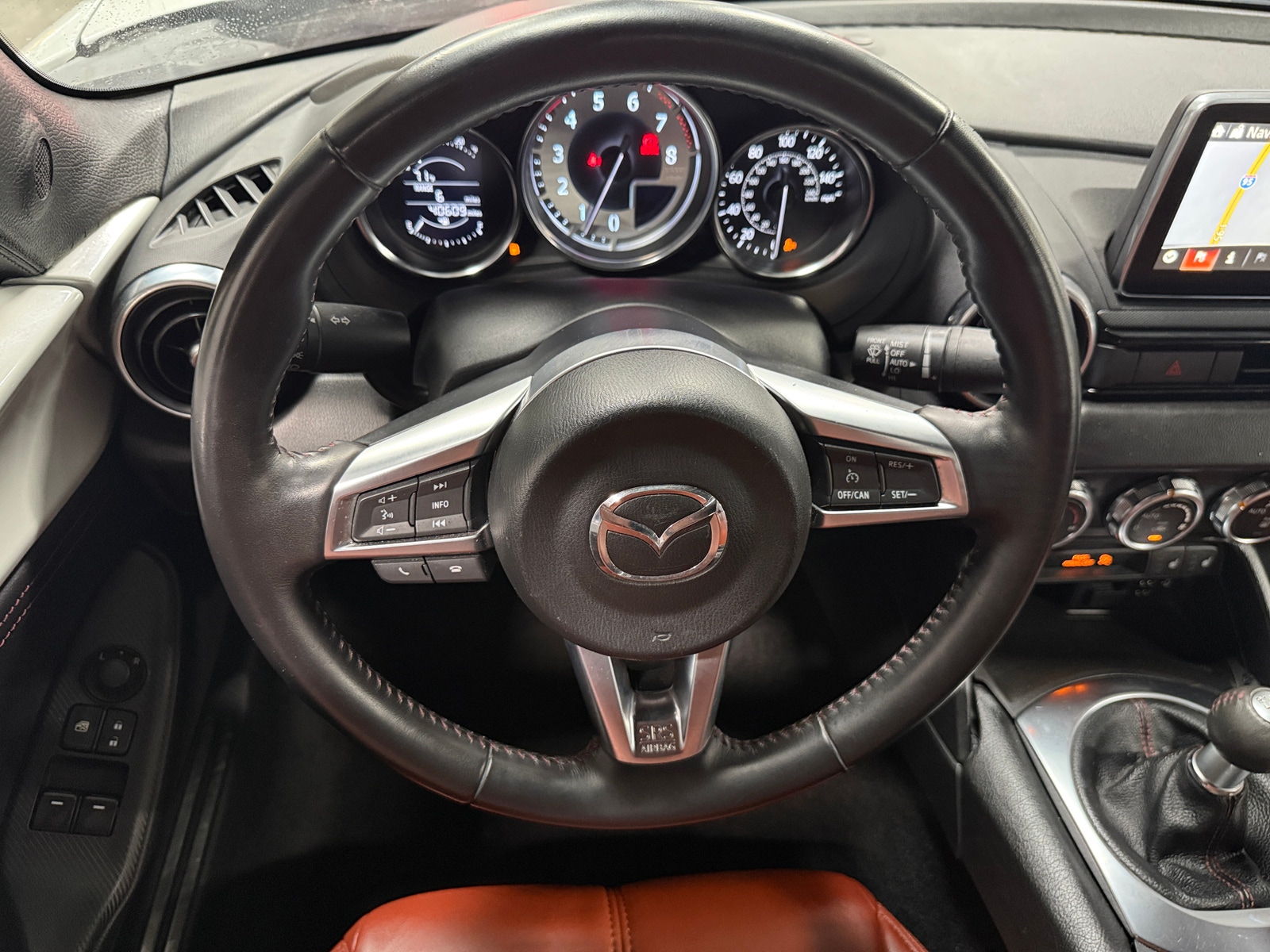 Thumbnail: 2016 Mazda MX-5 Miata - 4