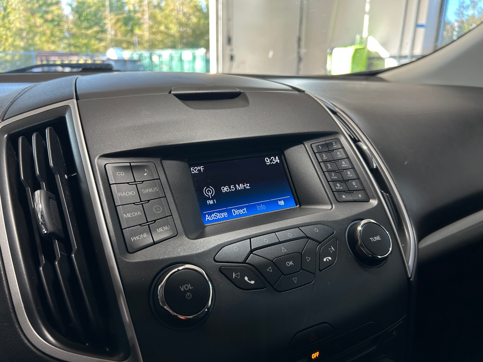 Thumbnail: 2017 Ford Edge - 4