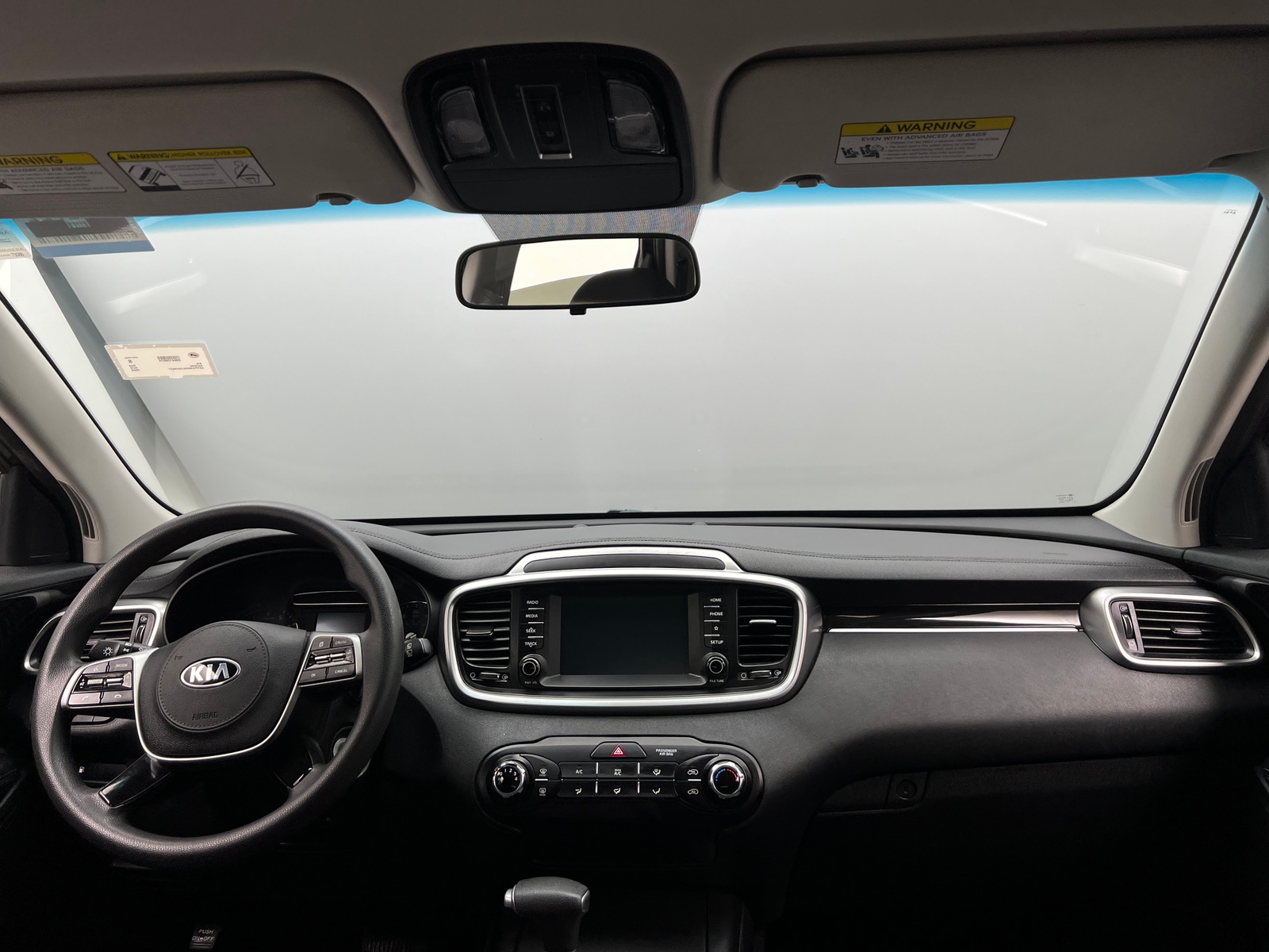 Thumbnail: 2020 Kia Sorento - 3