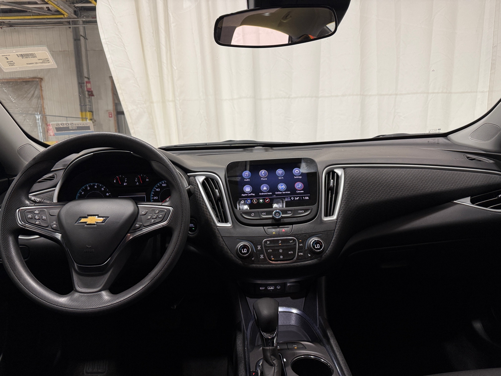 Thumbnail: 2024 Chevrolet Malibu - 3
