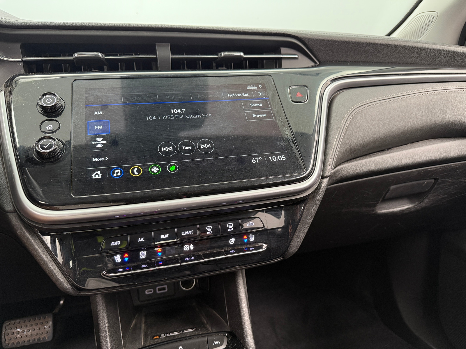 Thumbnail: 2023 Chevrolet Bolt EUV - 4