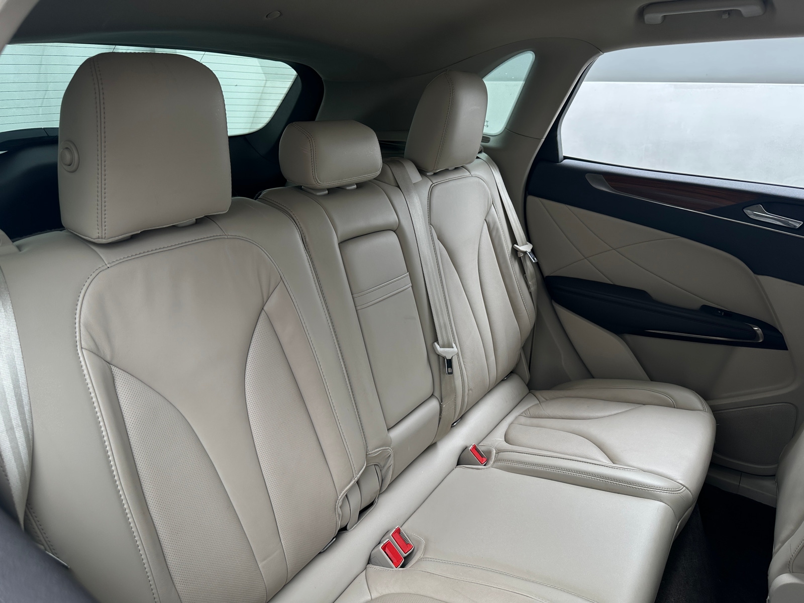 Thumbnail: 2017 Lincoln MKC - 5