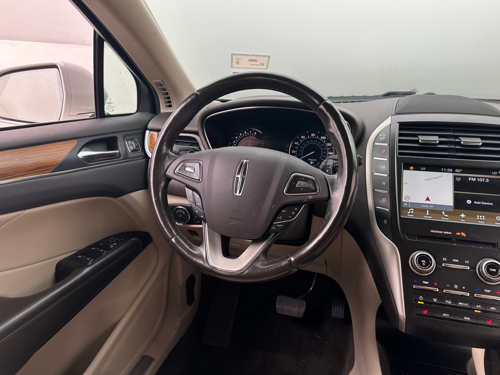 Thumbnail: 2017 Lincoln MKC - 4