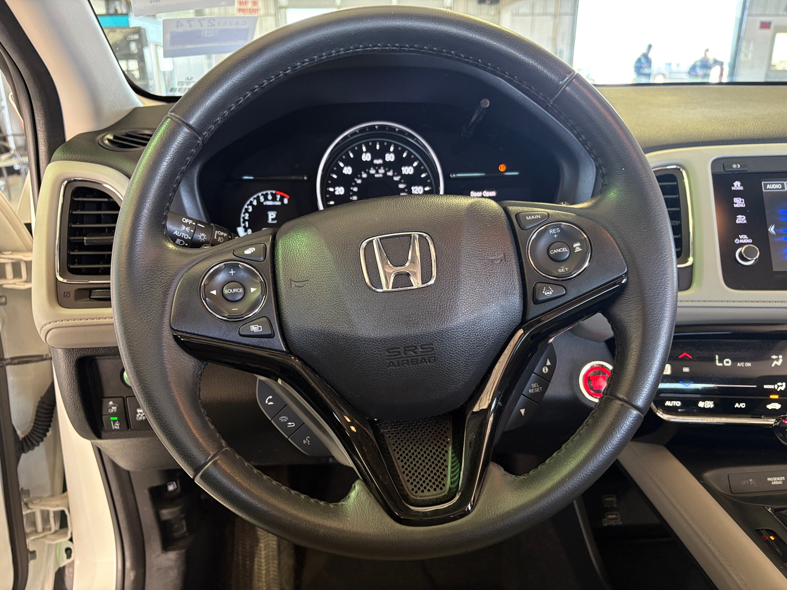 Thumbnail: 2019 Honda HR-V - 4