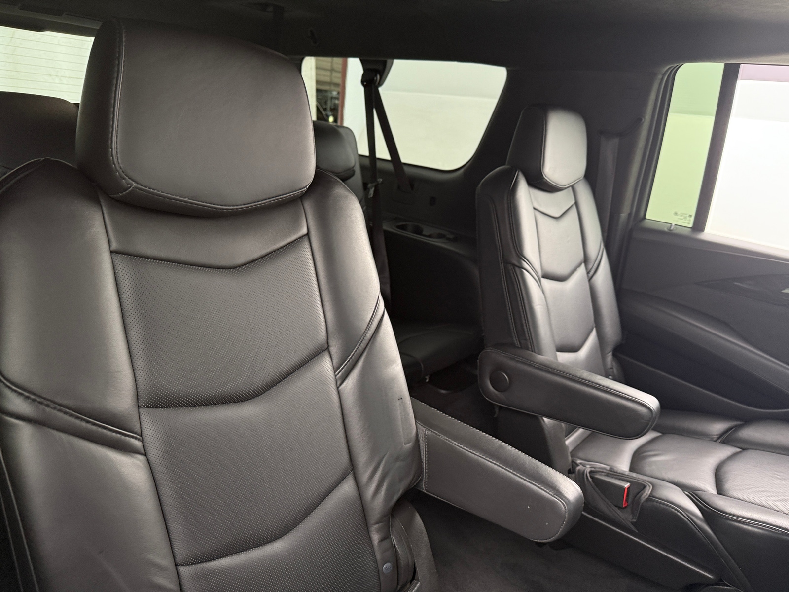 Thumbnail: 2018 Cadillac Escalade - 5