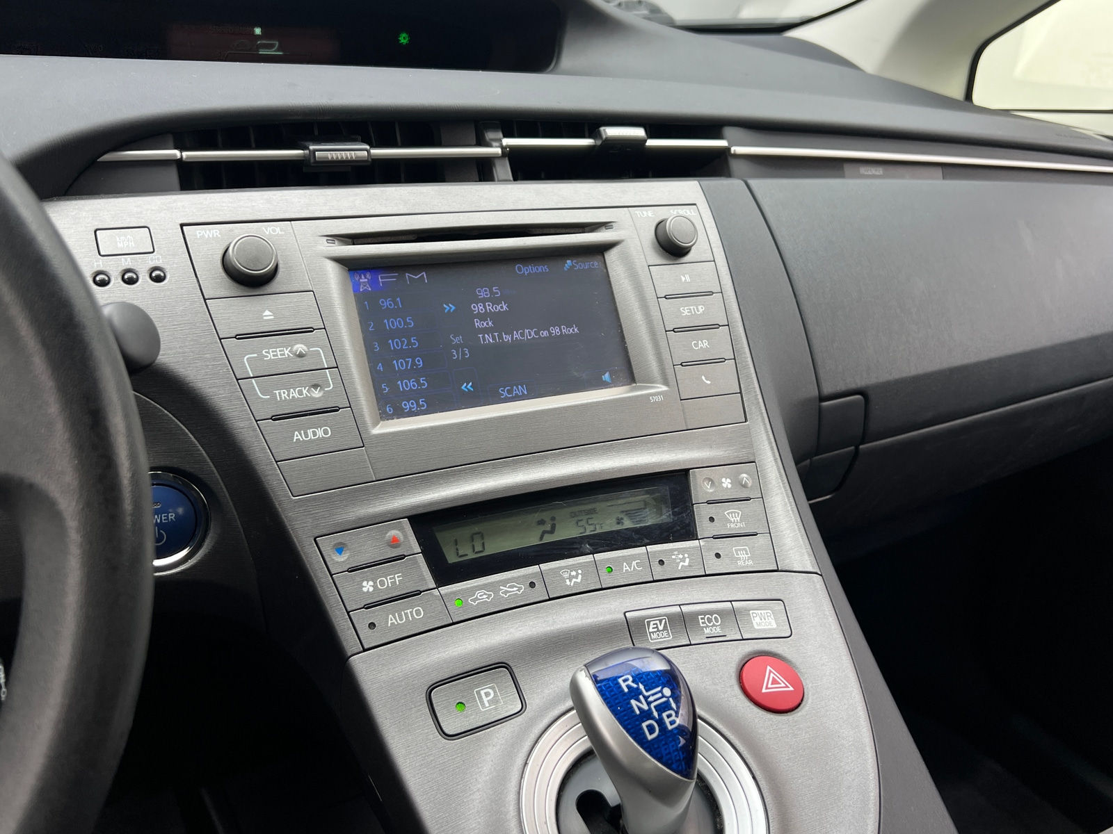 Thumbnail: 2012 Toyota Prius - 4