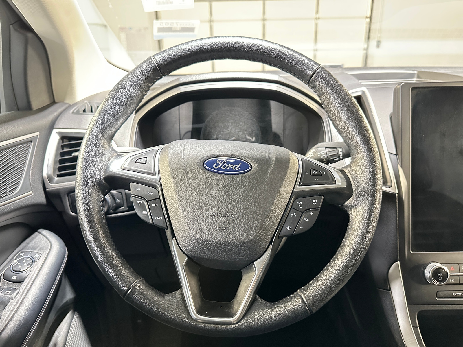Thumbnail: 2024 Ford Edge - 5