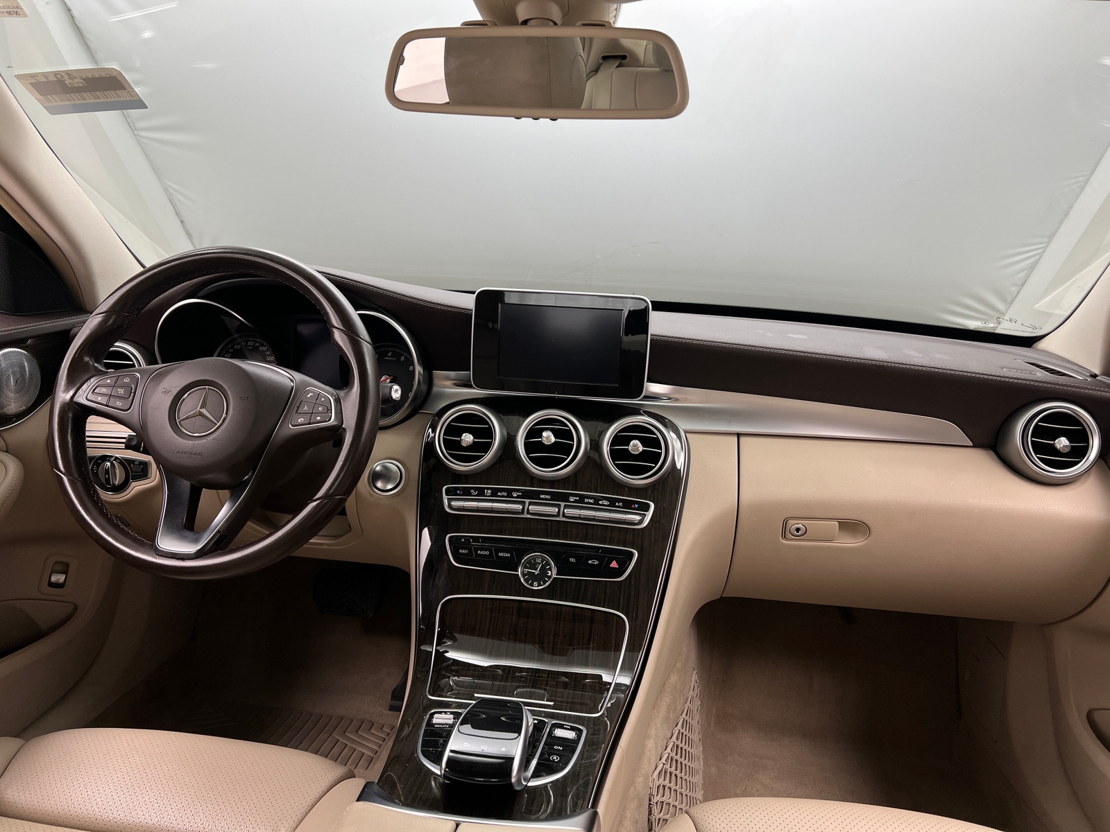 Thumbnail: 2015 Mercedes-Benz C-Class - 2