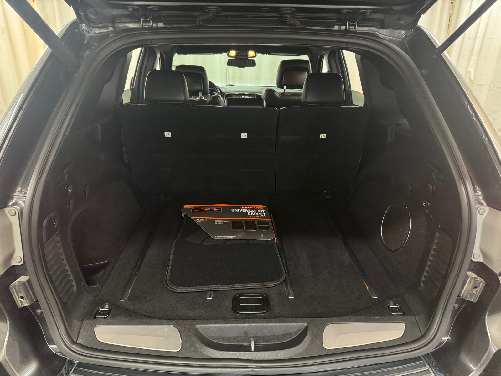 Thumbnail: 2014 Jeep Grand Cherokee - 6