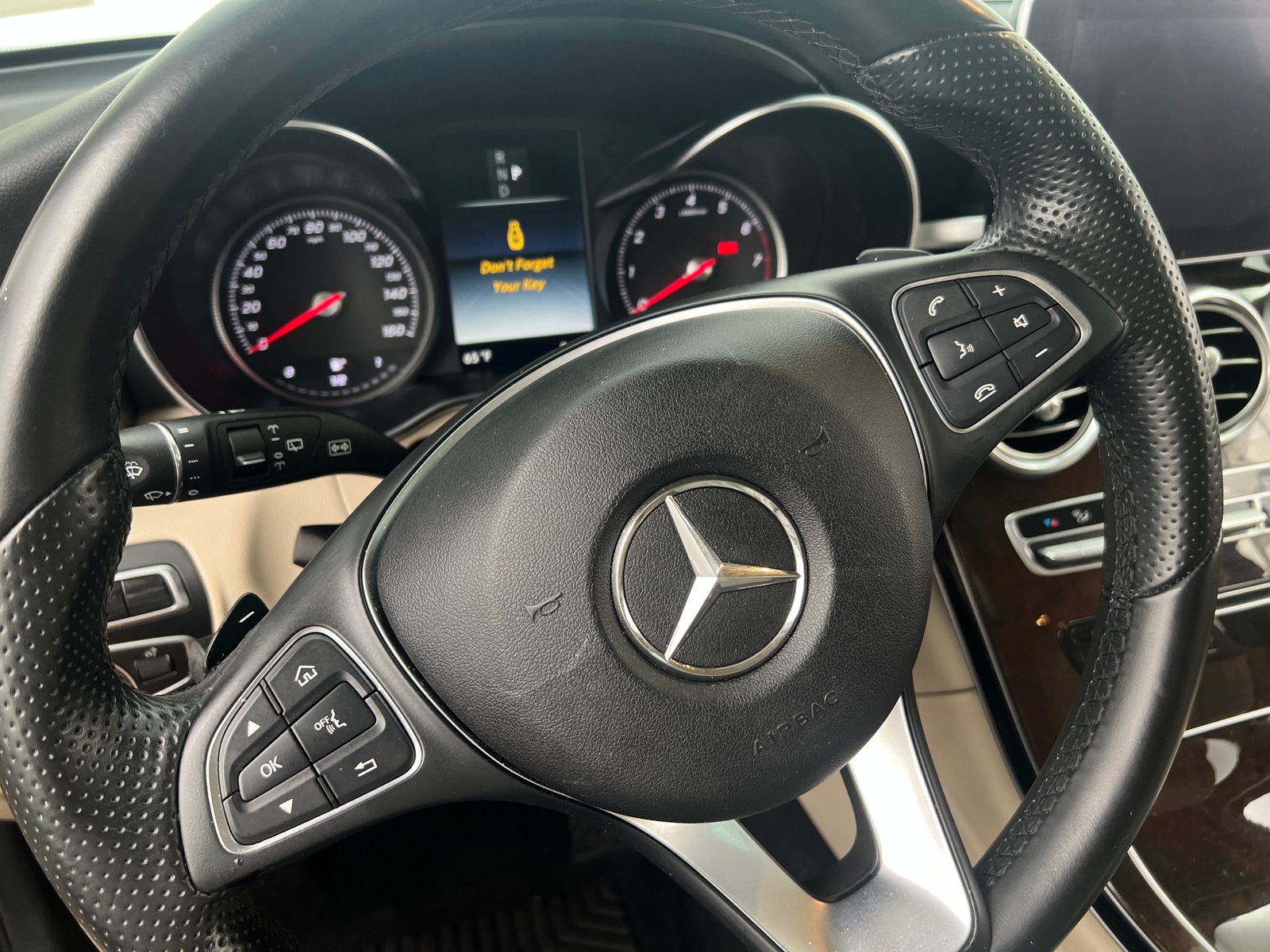 Thumbnail: 2016 Mercedes-Benz GLC - 4