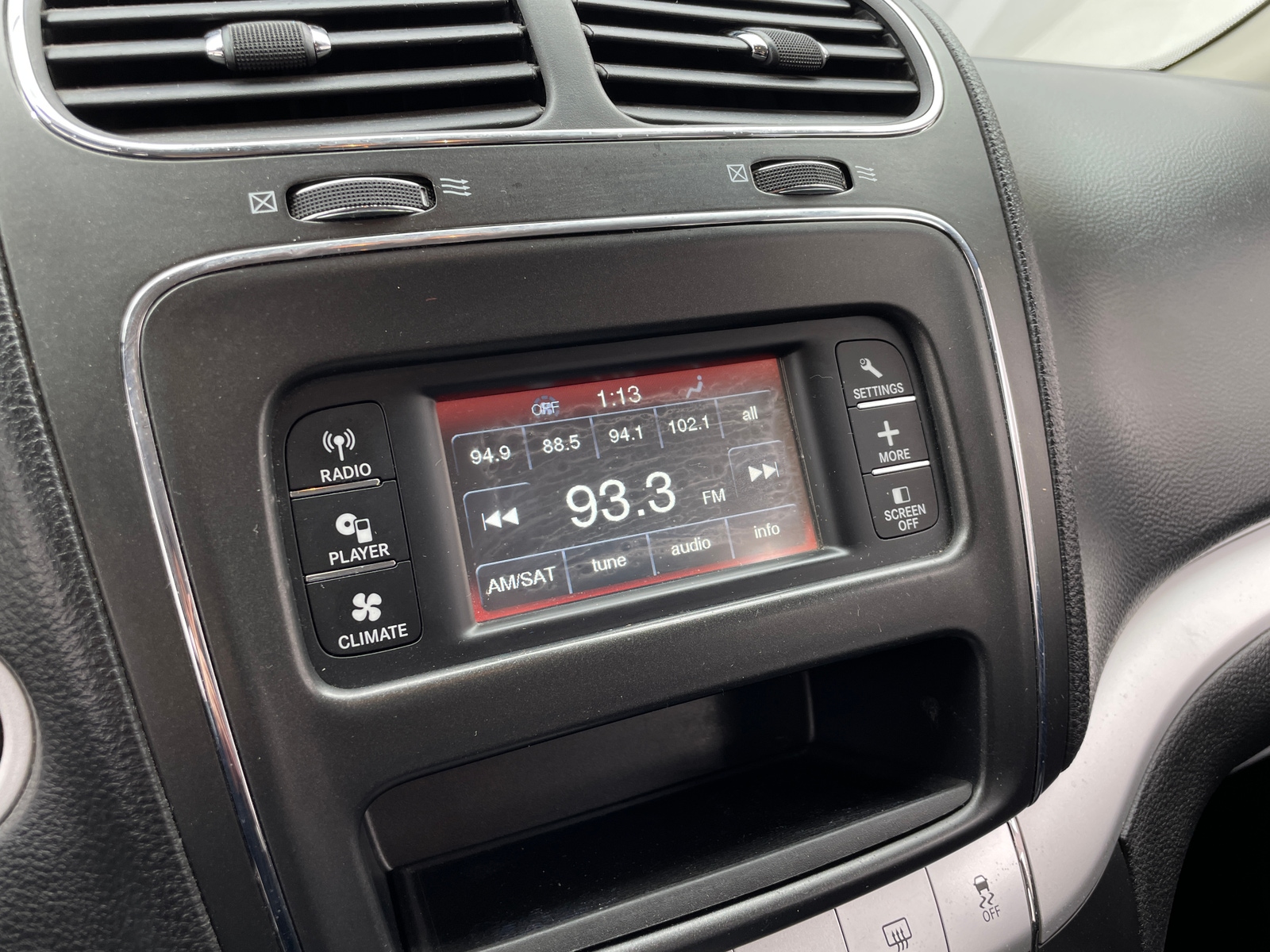 Thumbnail: 2018 Dodge Journey - 4