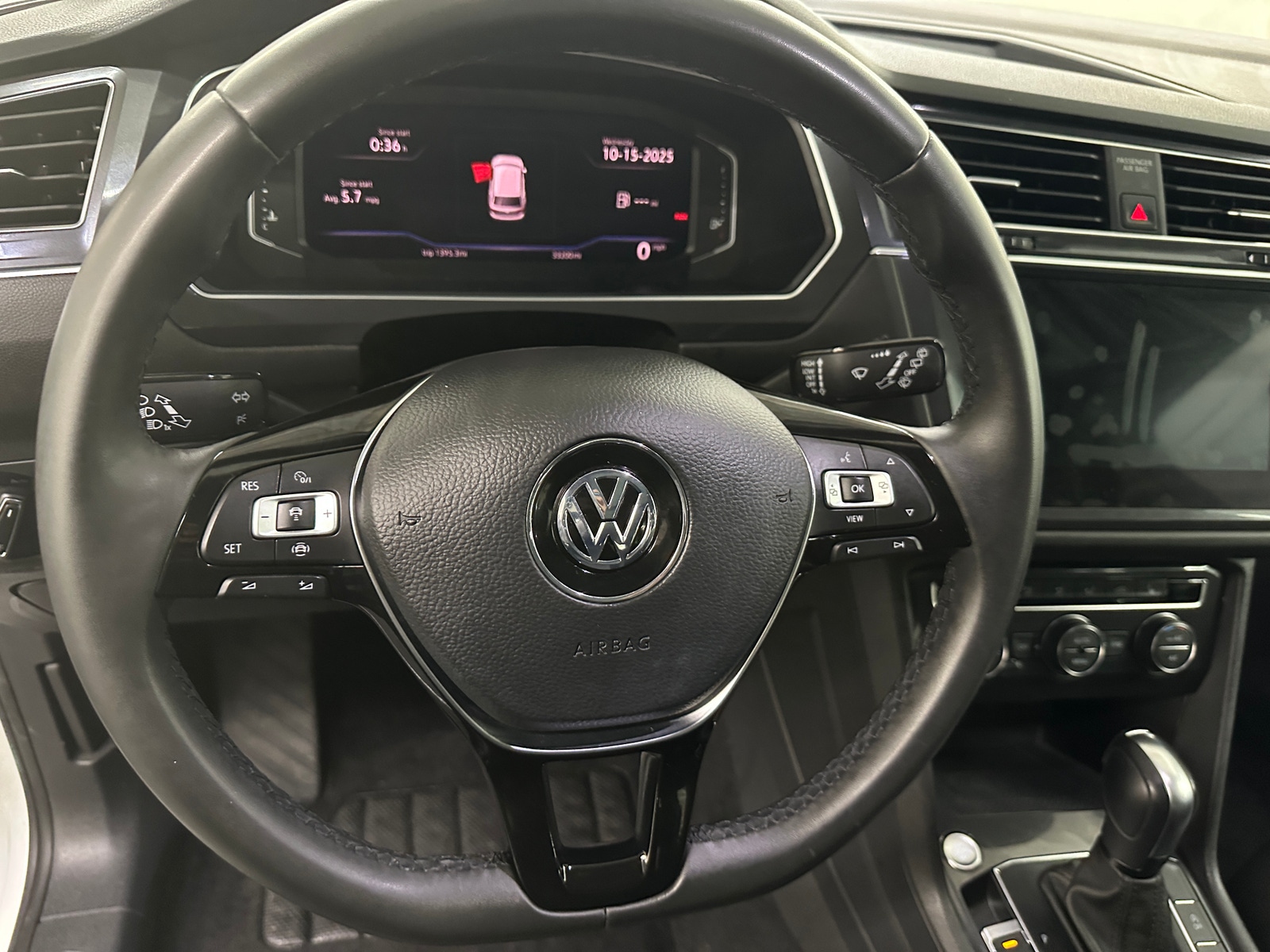 Thumbnail: 2020 Volkswagen Tiguan - 4