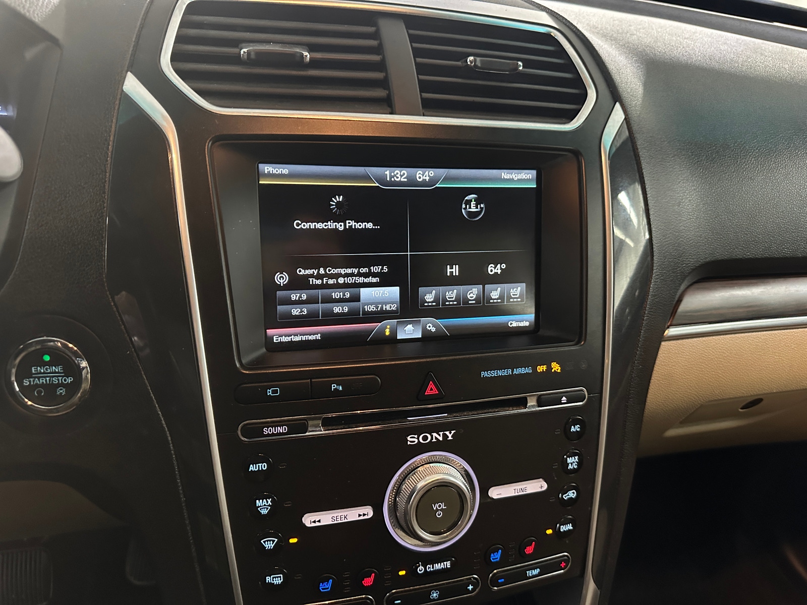 Thumbnail: 2016 Ford Explorer - 3