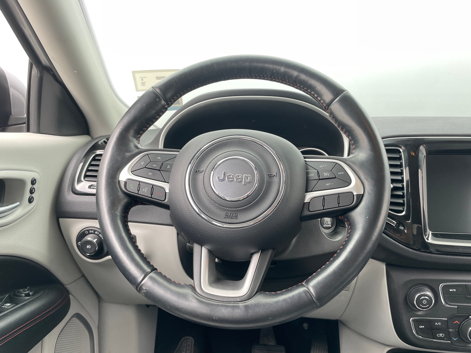 Thumbnail: 2020 Jeep Compass - 4