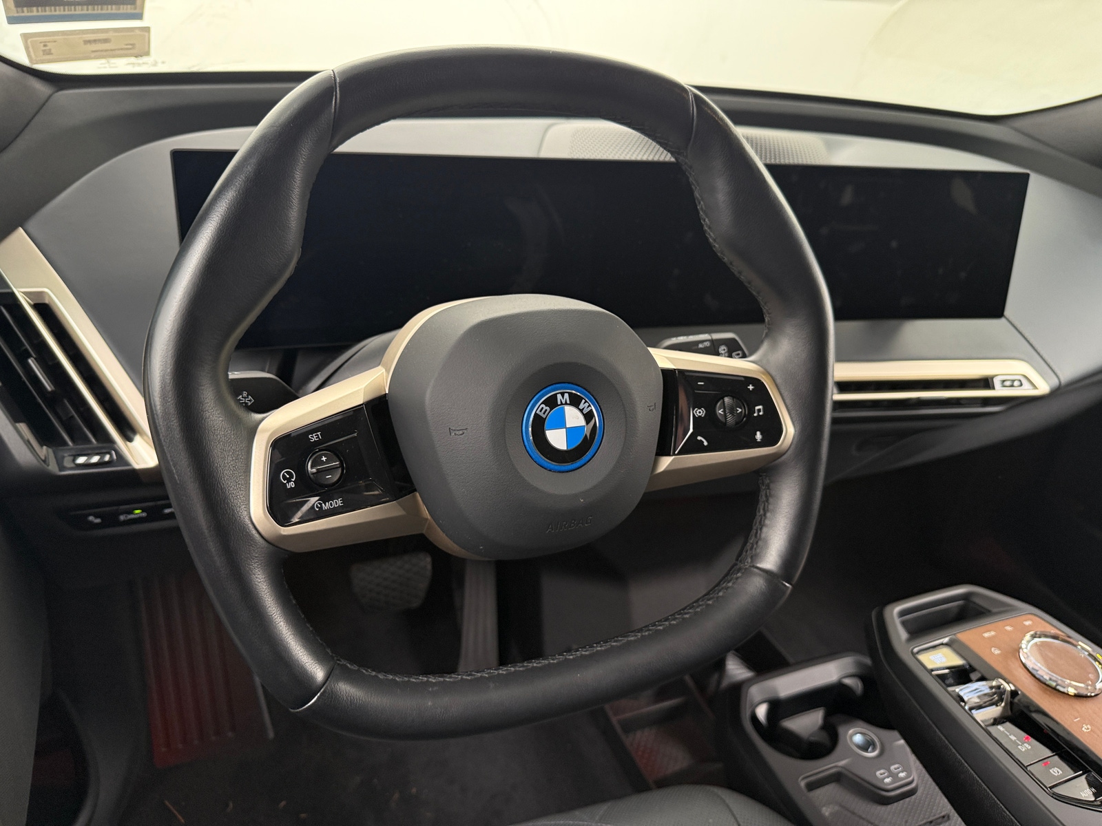 Thumbnail: 2023 BMW iX - 4