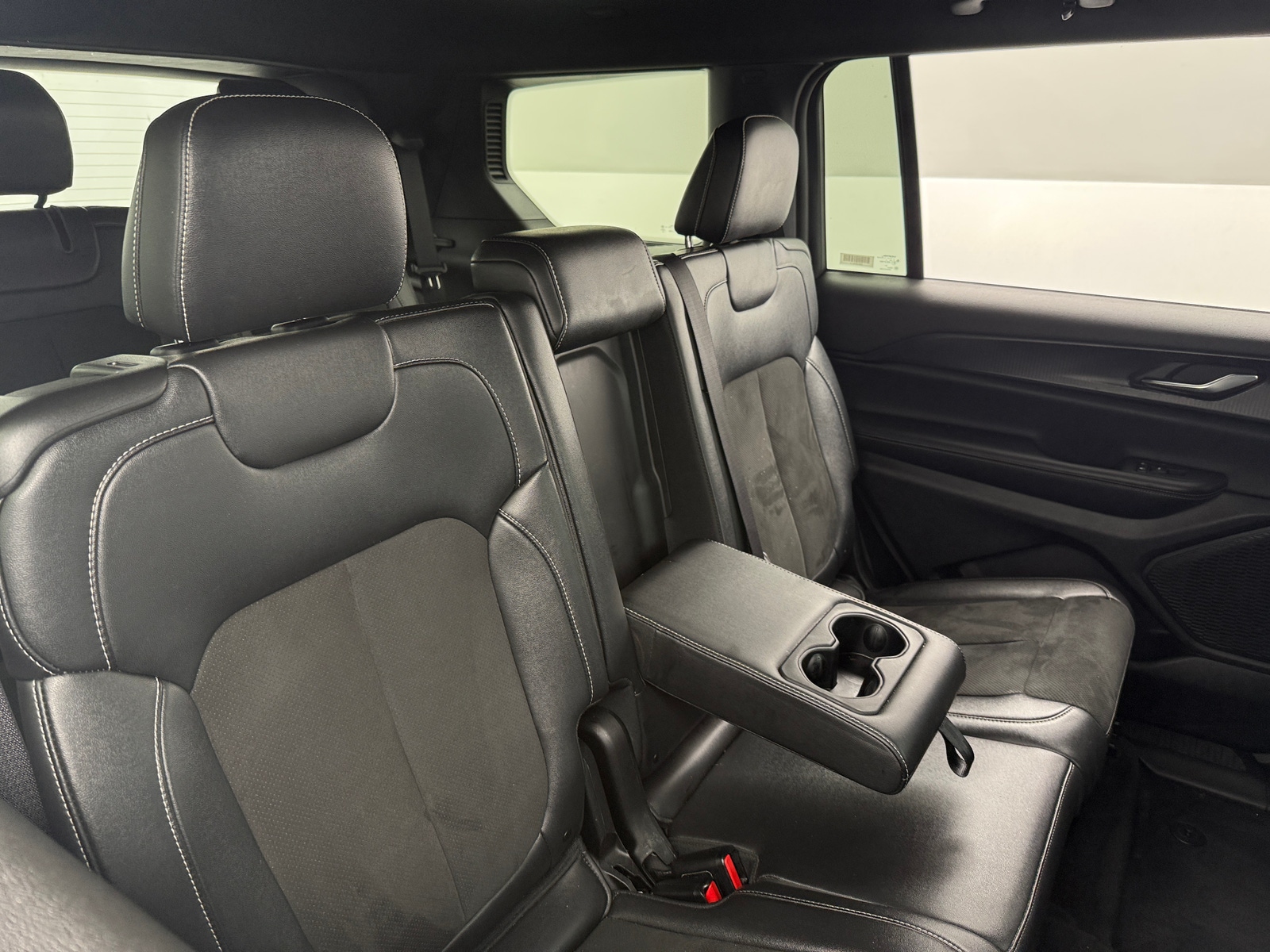 Thumbnail: 2024 Jeep Grand Cherokee L - 6