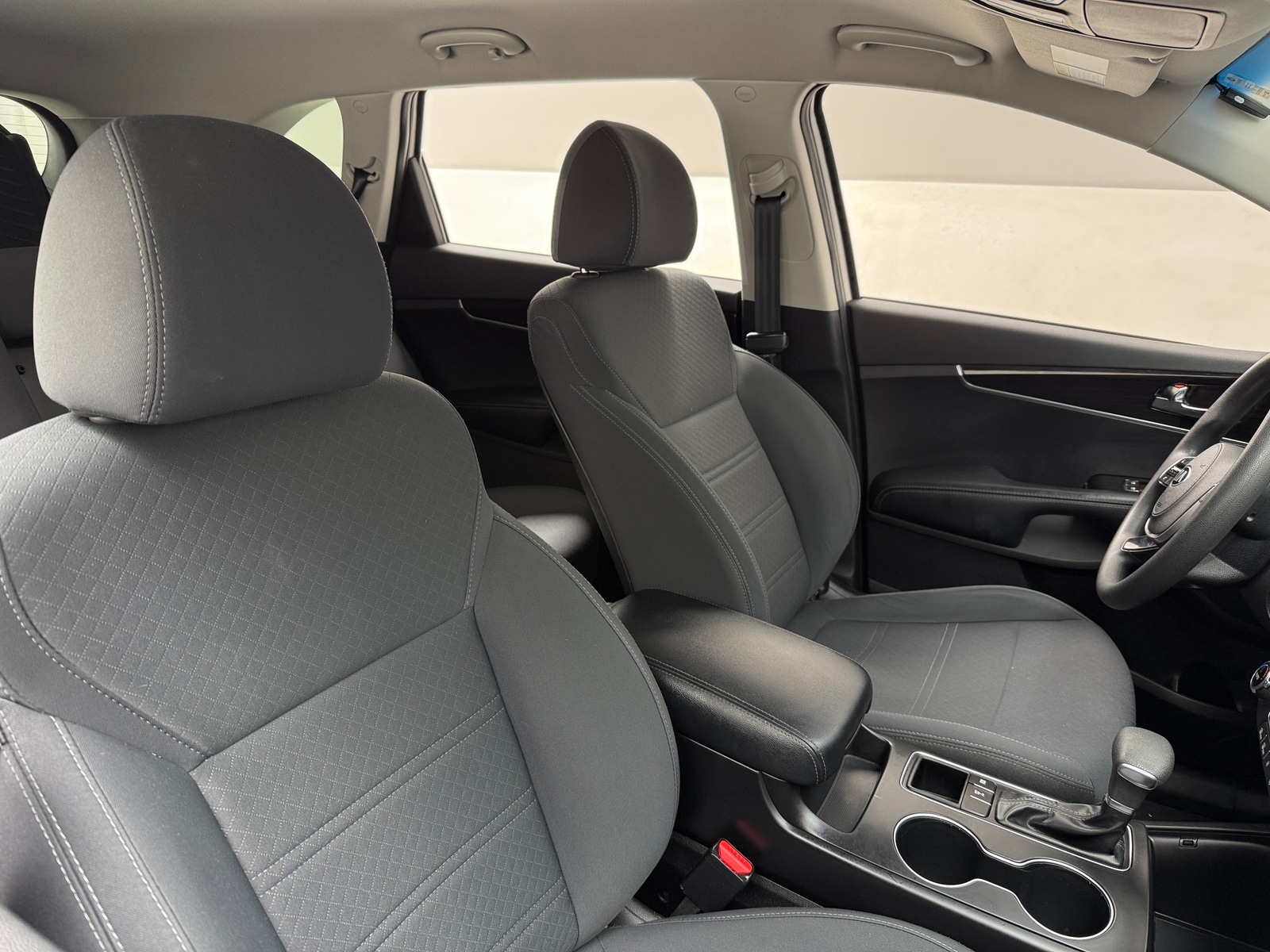 Thumbnail: 2019 Kia Sorento - 2