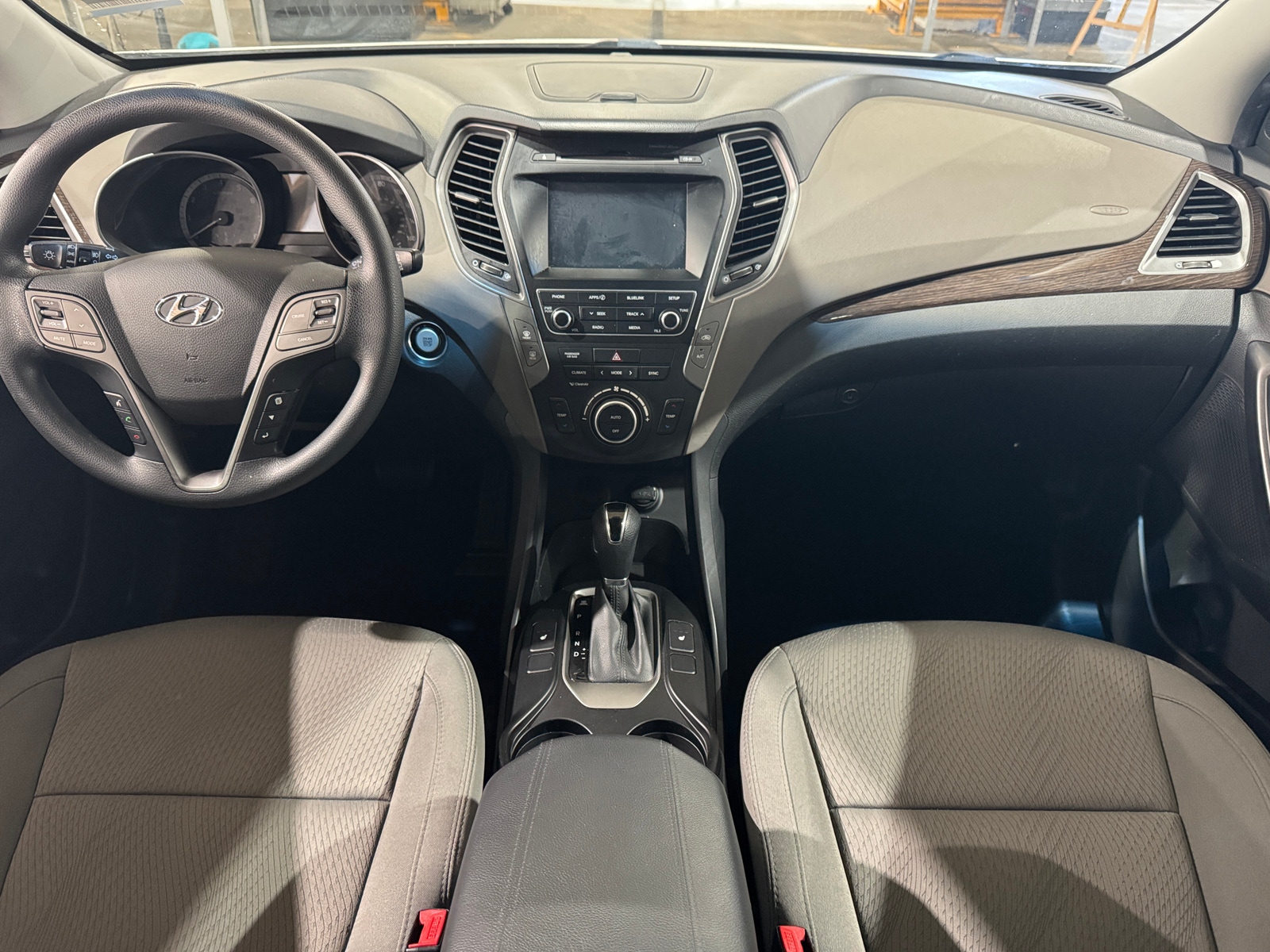 Thumbnail: 2018 Hyundai Santa Fe - 3