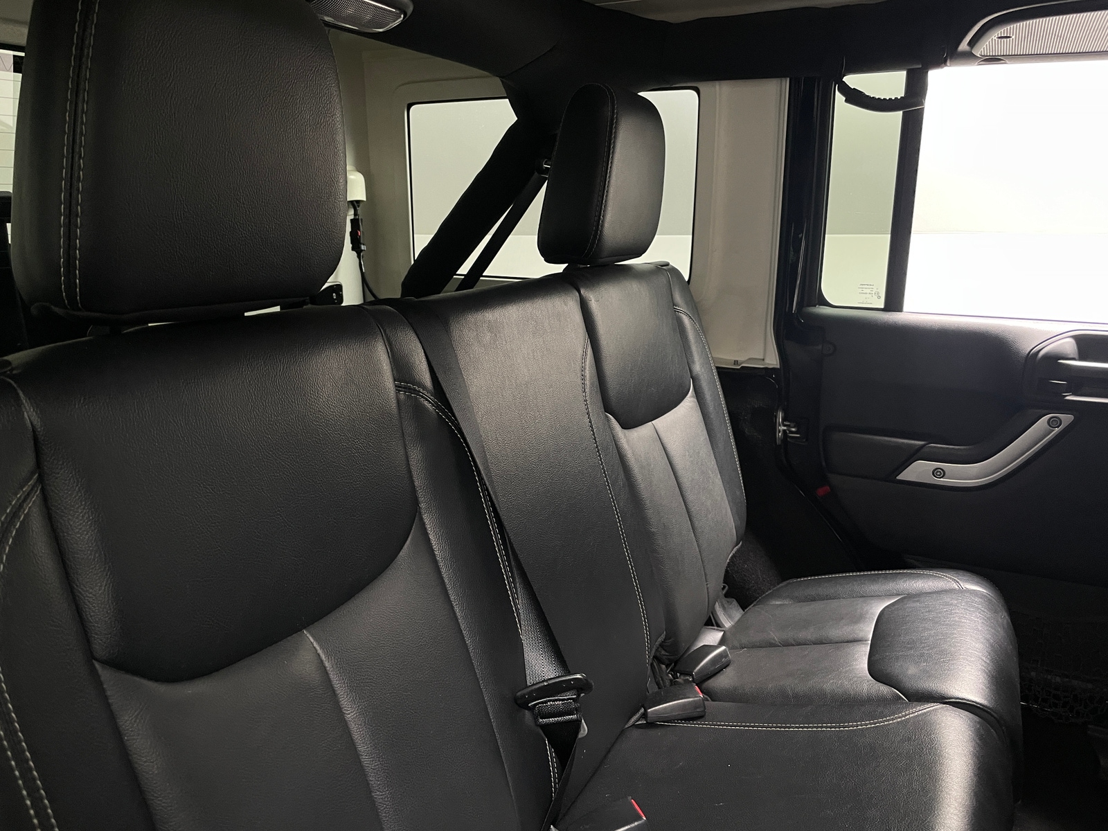 Thumbnail: 2016 Jeep Wrangler - 5