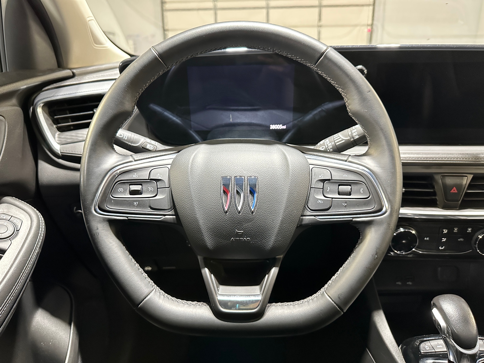 Thumbnail: 2024 Buick Encore GX - 4