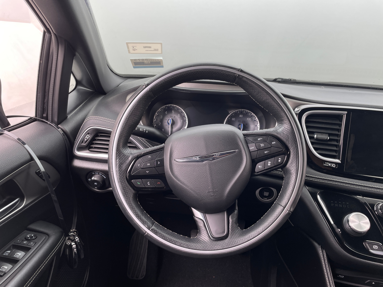 Thumbnail: 2021 Chrysler Pacifica - 4