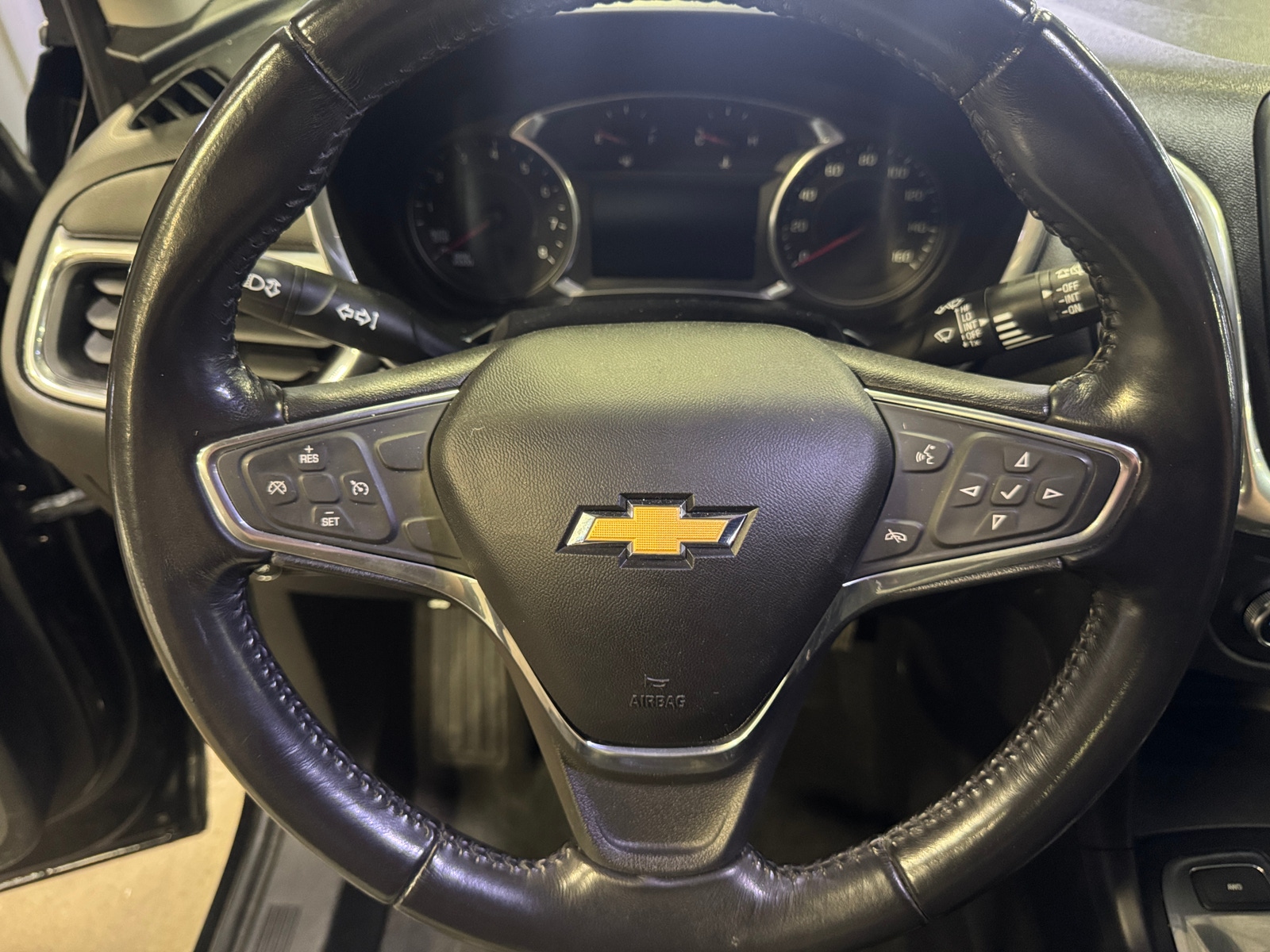 Thumbnail: 2019 Chevrolet Equinox - 5
