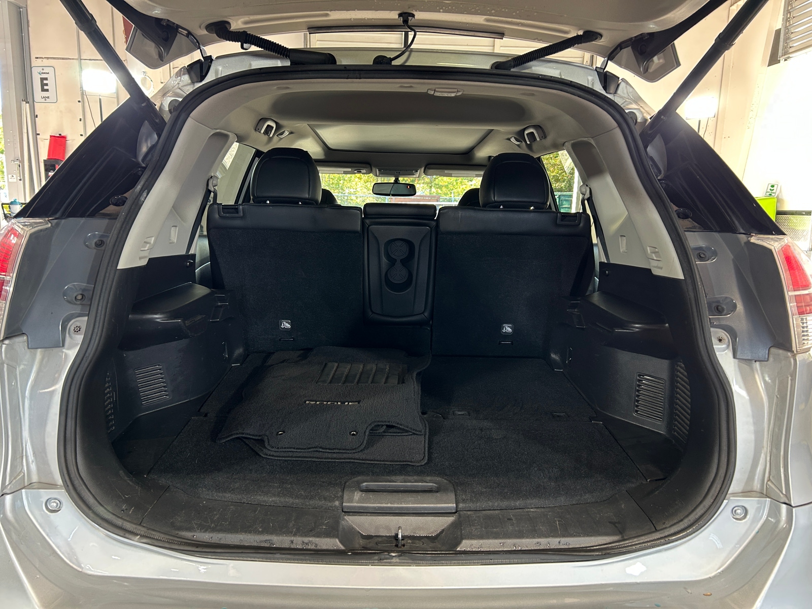 Thumbnail: 2015 Nissan Rogue - 6