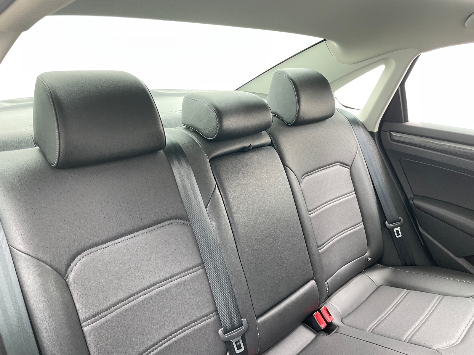 Thumbnail: 2020 Volkswagen Passat - 5