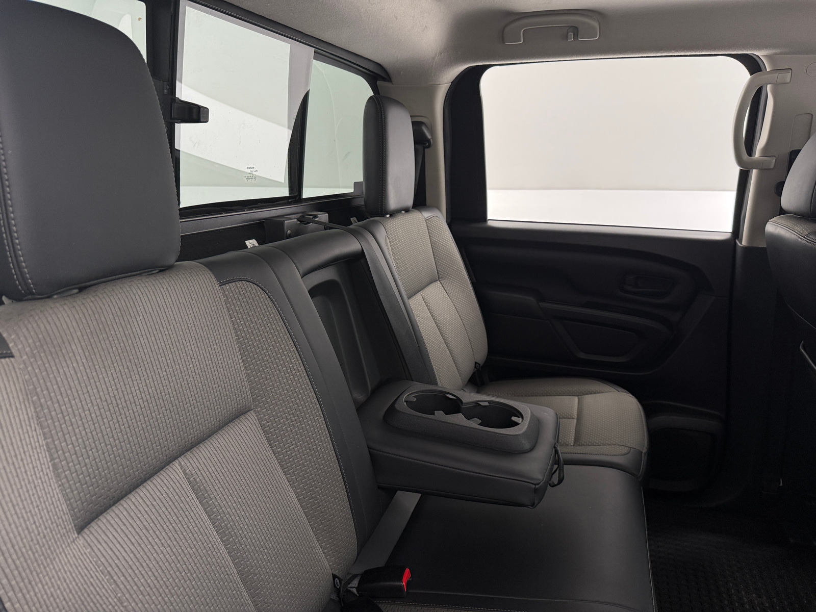 Thumbnail: 2017 Nissan Titan - 6