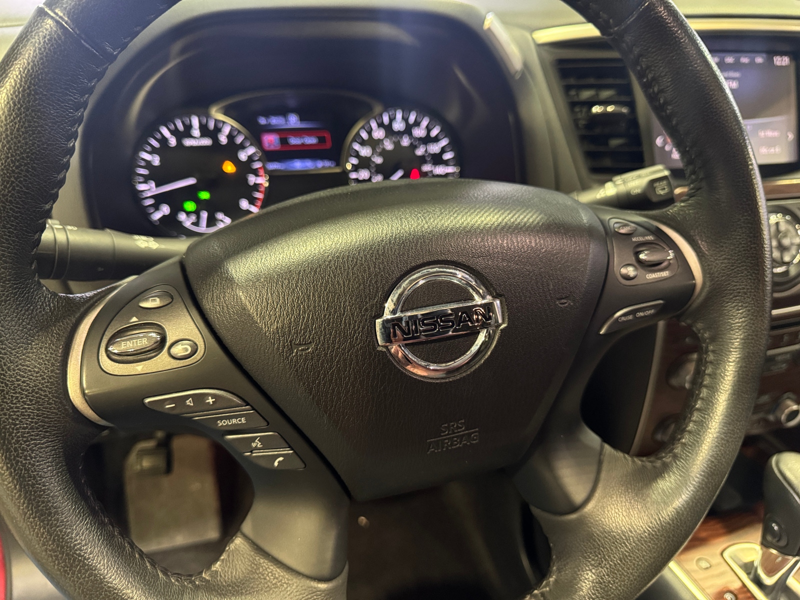 Thumbnail: 2017 Nissan Pathfinder - 4