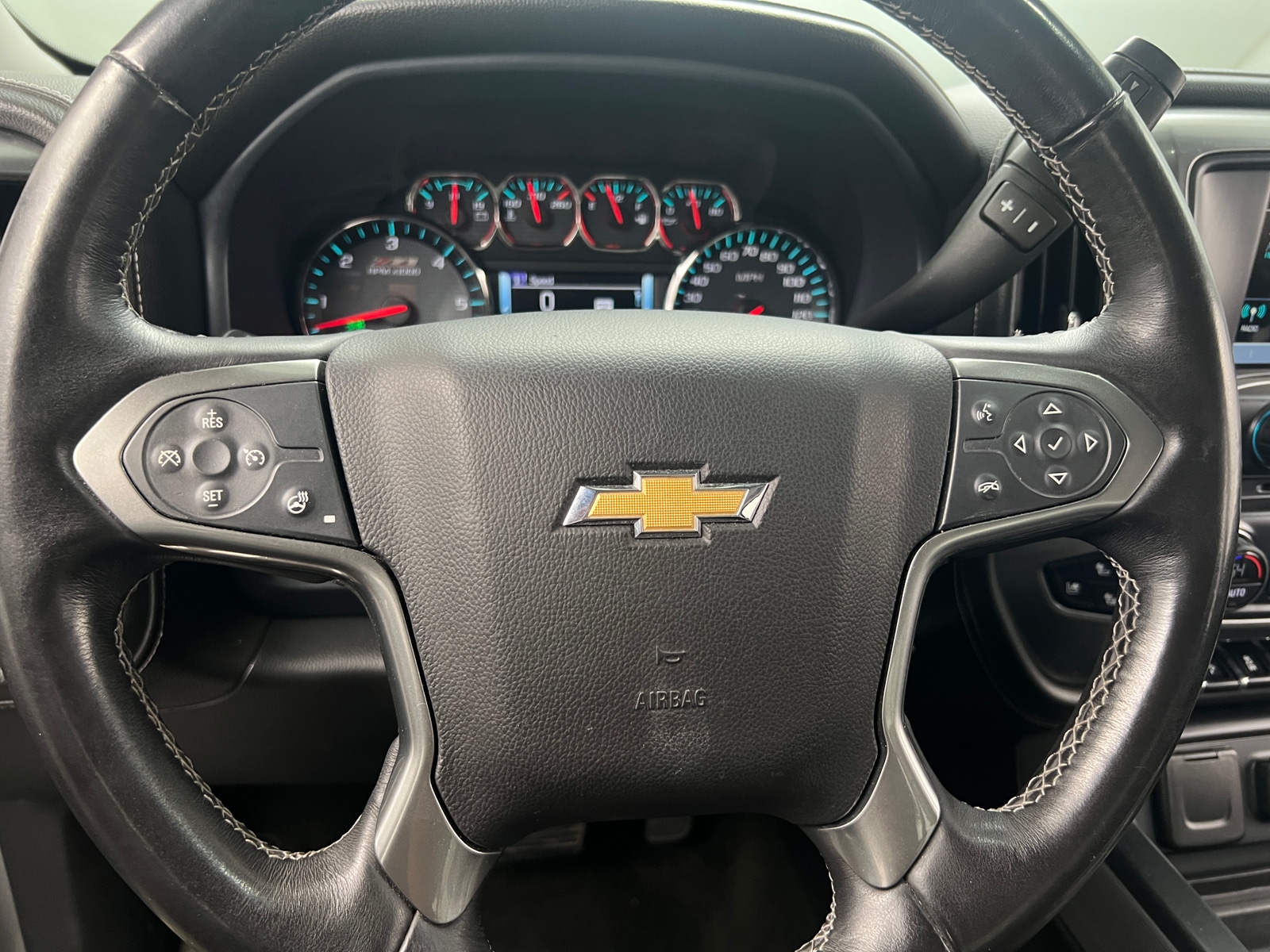 Thumbnail: 2017 Chevrolet Silverado 1500 - 4