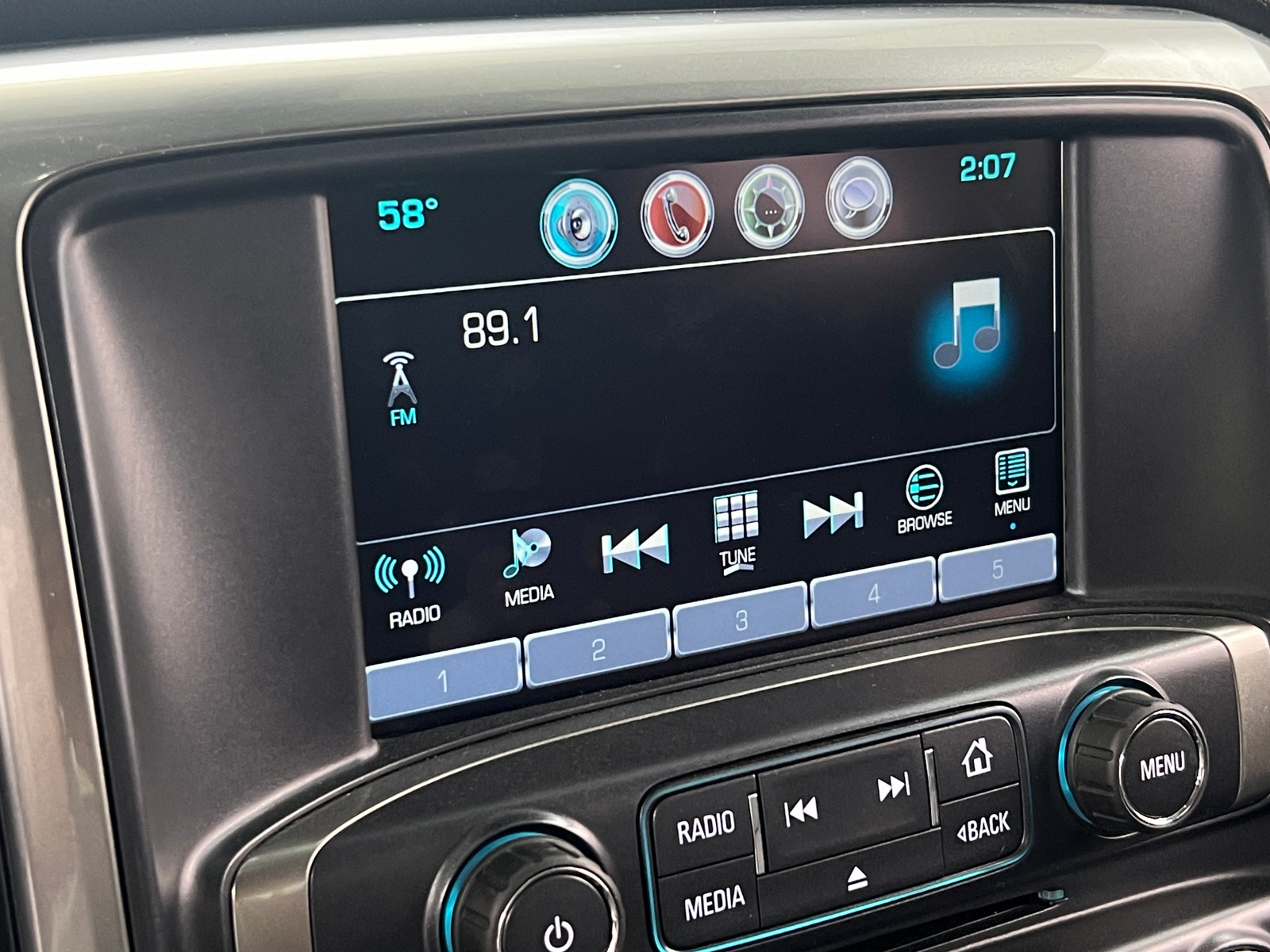 Thumbnail: 2017 Chevrolet Silverado 1500 - 3