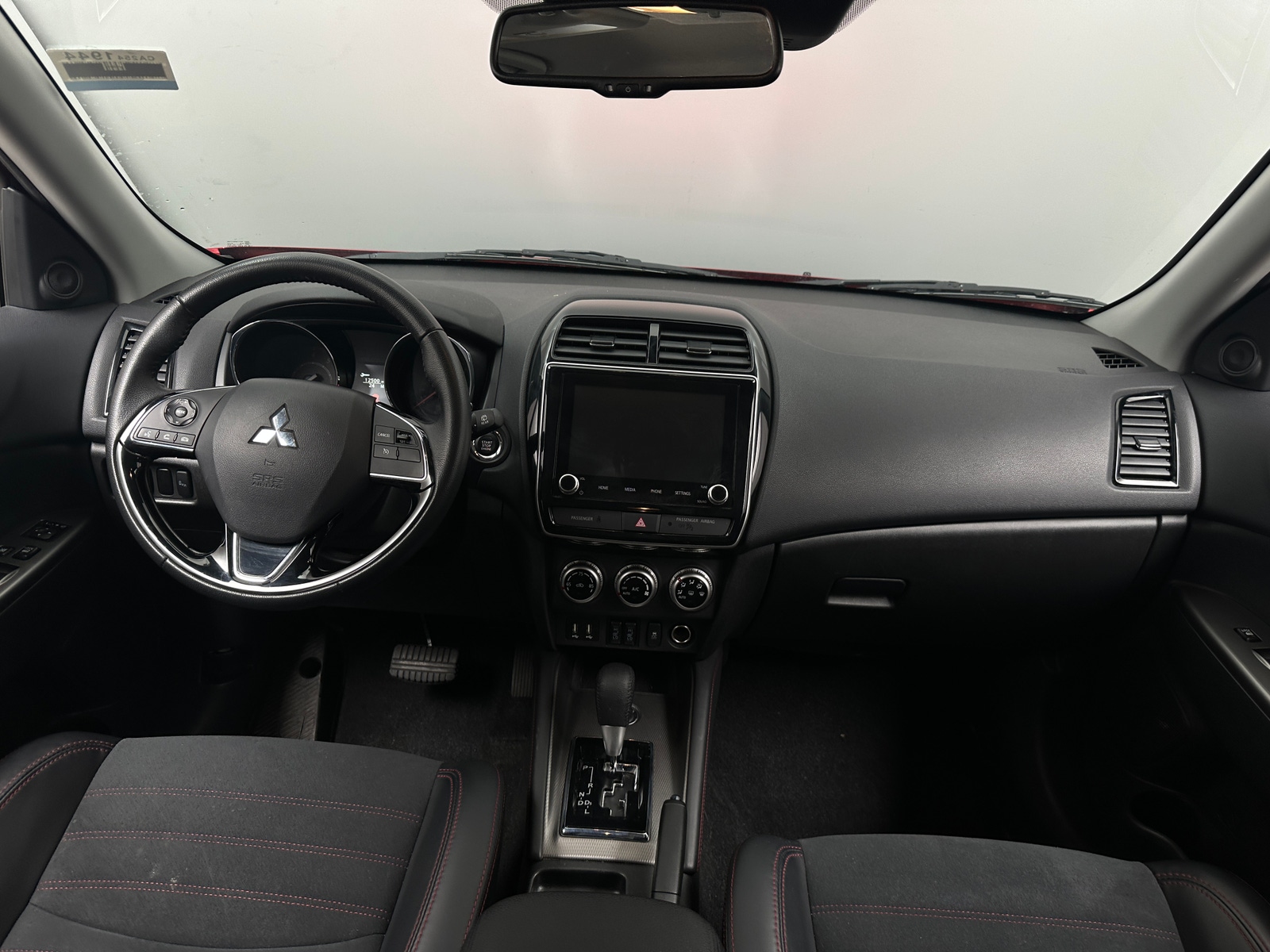 Thumbnail: 2024 Mitsubishi Outlander Sport - 3