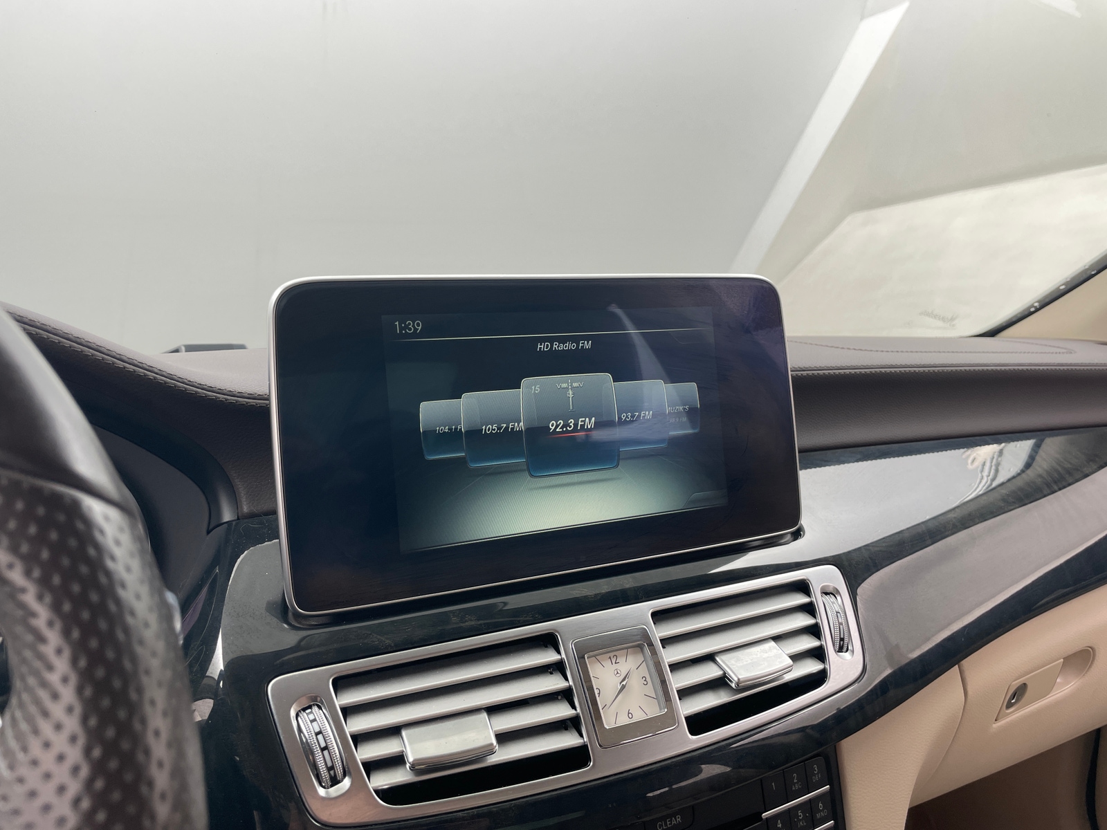 Thumbnail: 2016 Mercedes-Benz CLS - 2