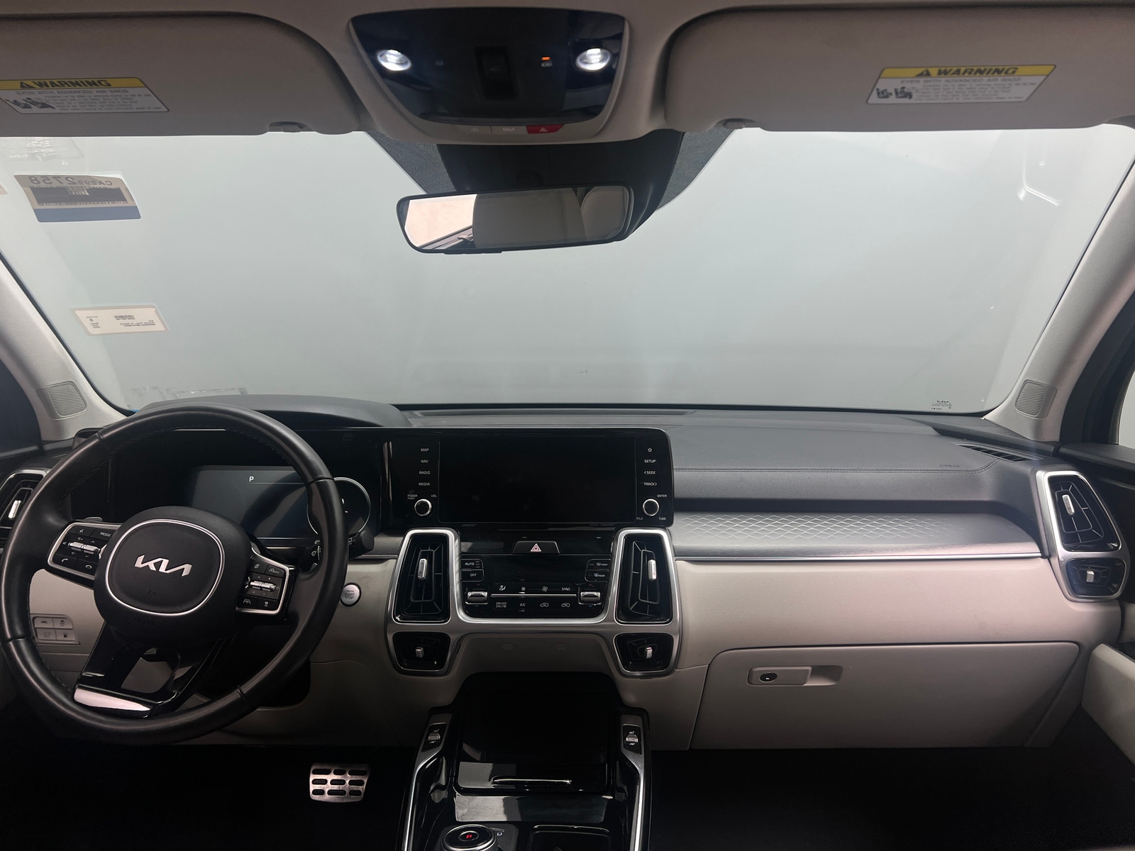 Thumbnail: 2023 Kia Sorento - 2