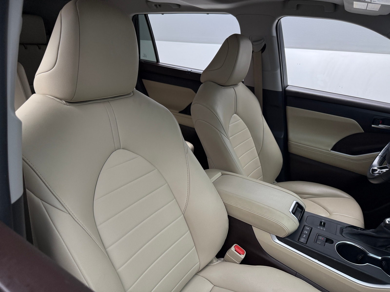 Thumbnail: 2020 Toyota Highlander - 2