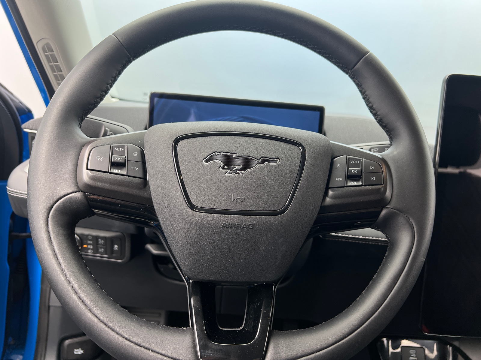 Thumbnail: 2022 Ford Mustang Mach-E - 4