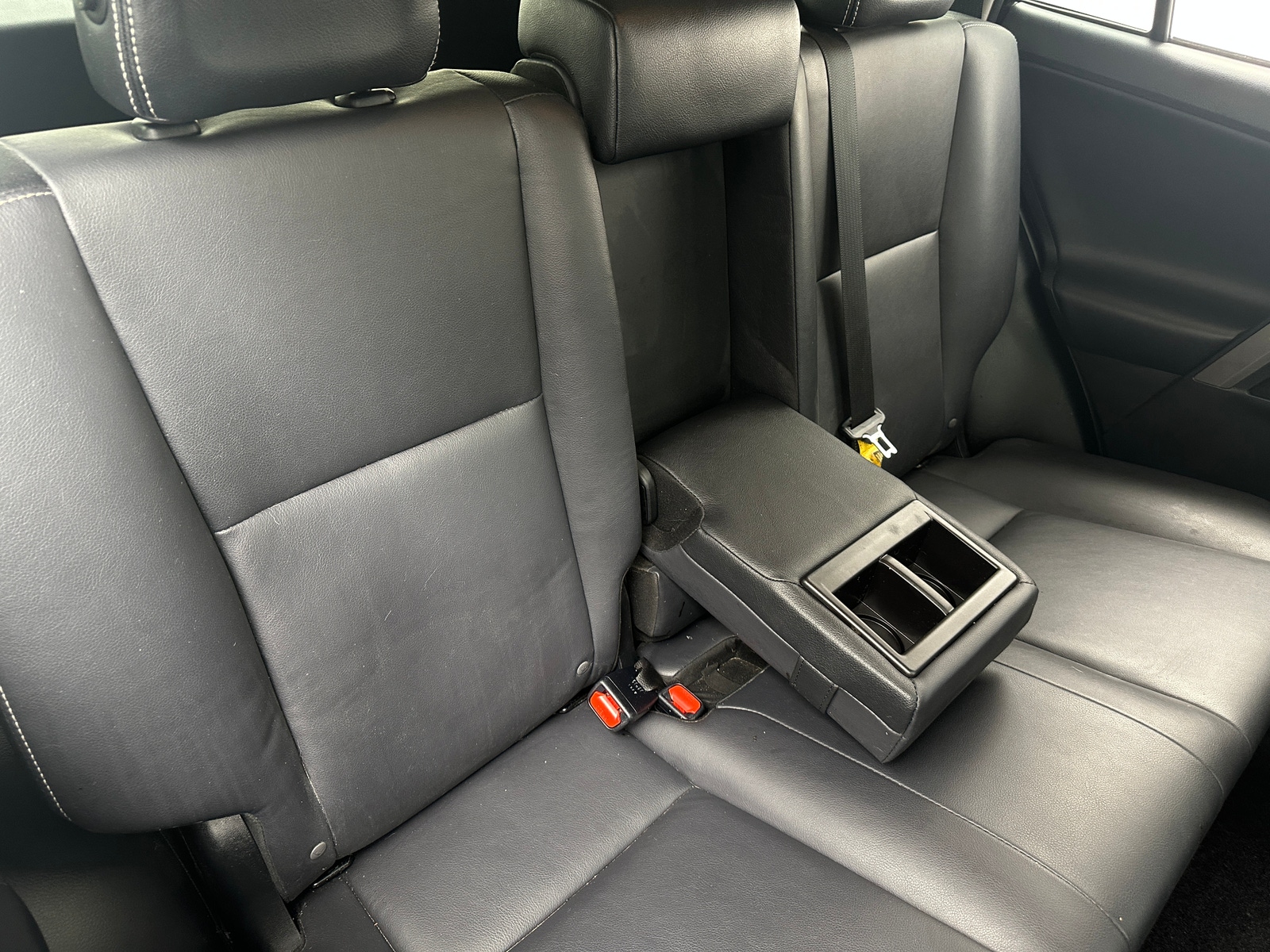 Thumbnail: 2018 Toyota RAV4 - 5