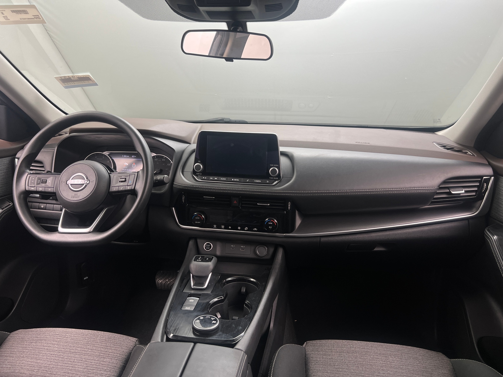 Thumbnail: 2022 Nissan Rogue - 3