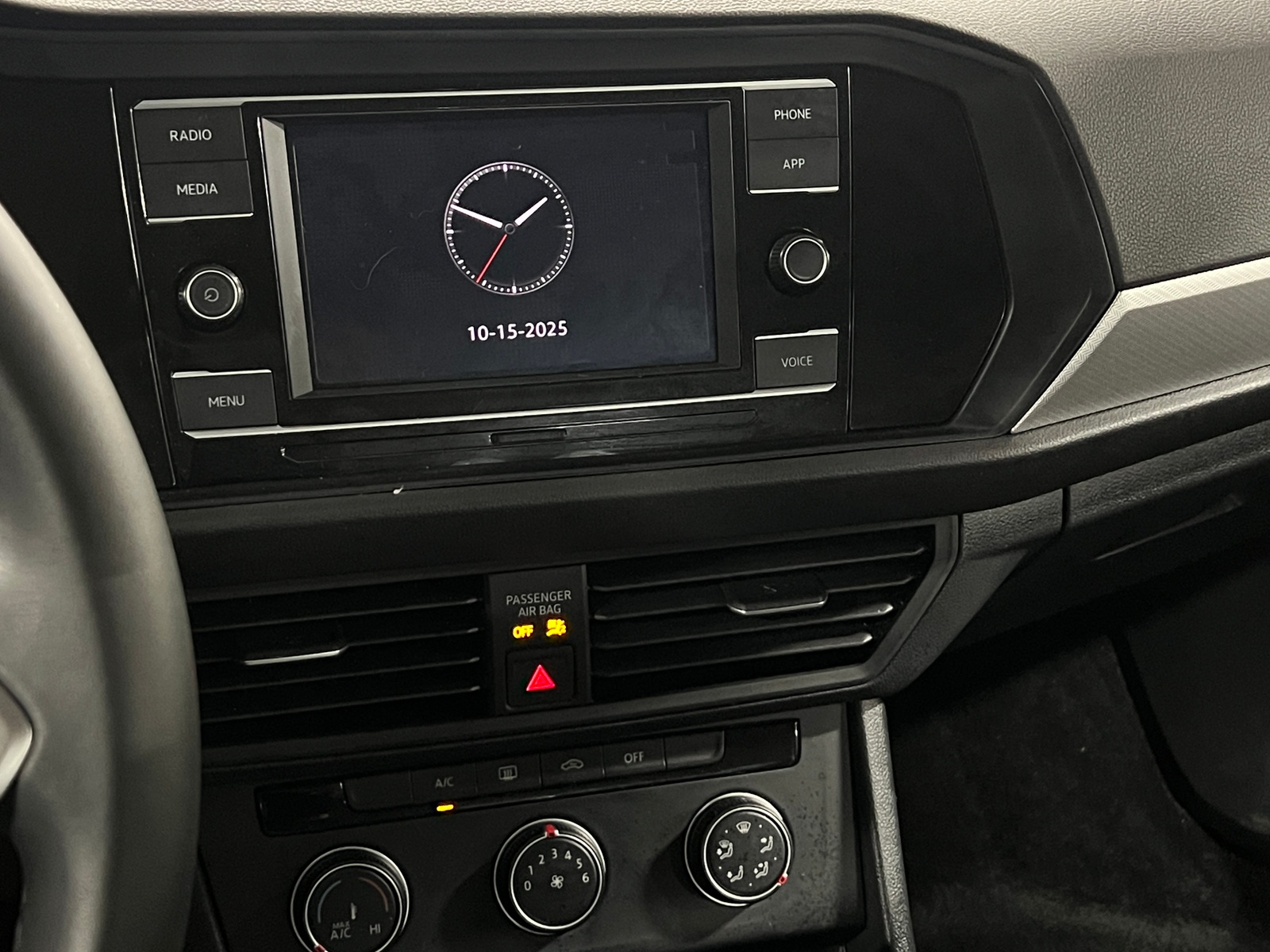 Thumbnail: 2024 Volkswagen Jetta - 4
